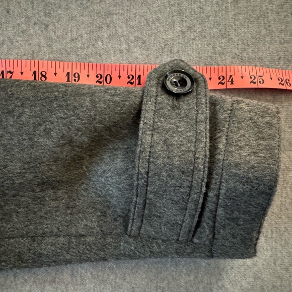 Burberry Women's Gray Wool Toggle Trench Coat.  Size 10. - Picture 15 of 15